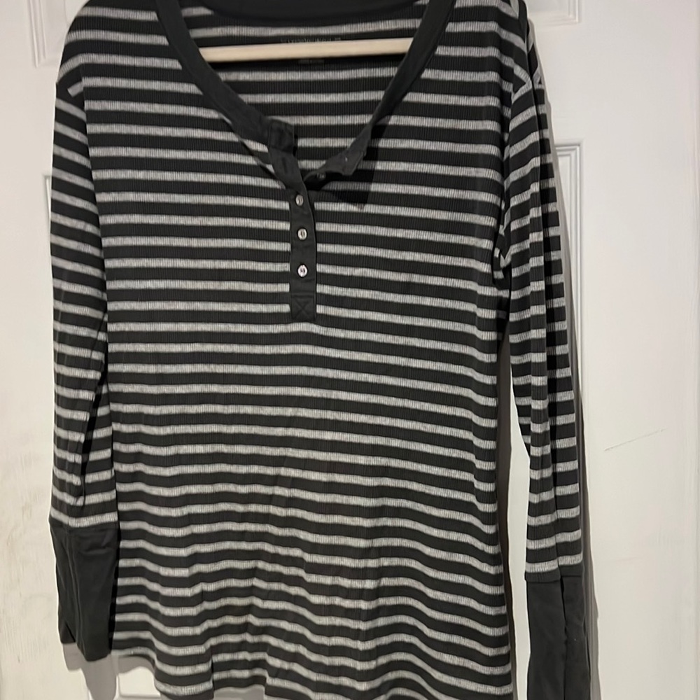 Woman’s xxL maternity thermal, cotton blend, soft cozy for layering